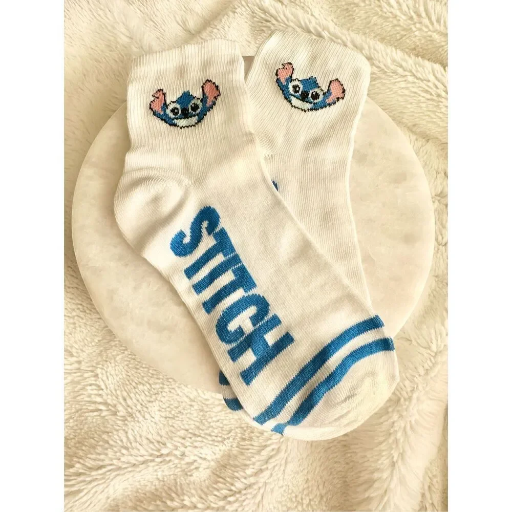 Blue and white experiment 626 - Stitch socks